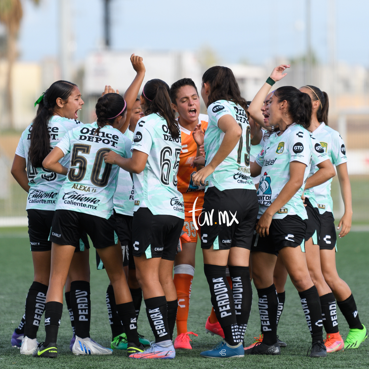 Equipo León femenil sub 18 //  